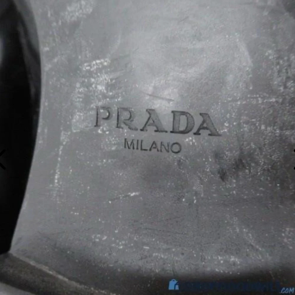 🛑 1 hour sale. Prada Men's Black Leather Loafers, size 7.5 - Picture 4 of 13